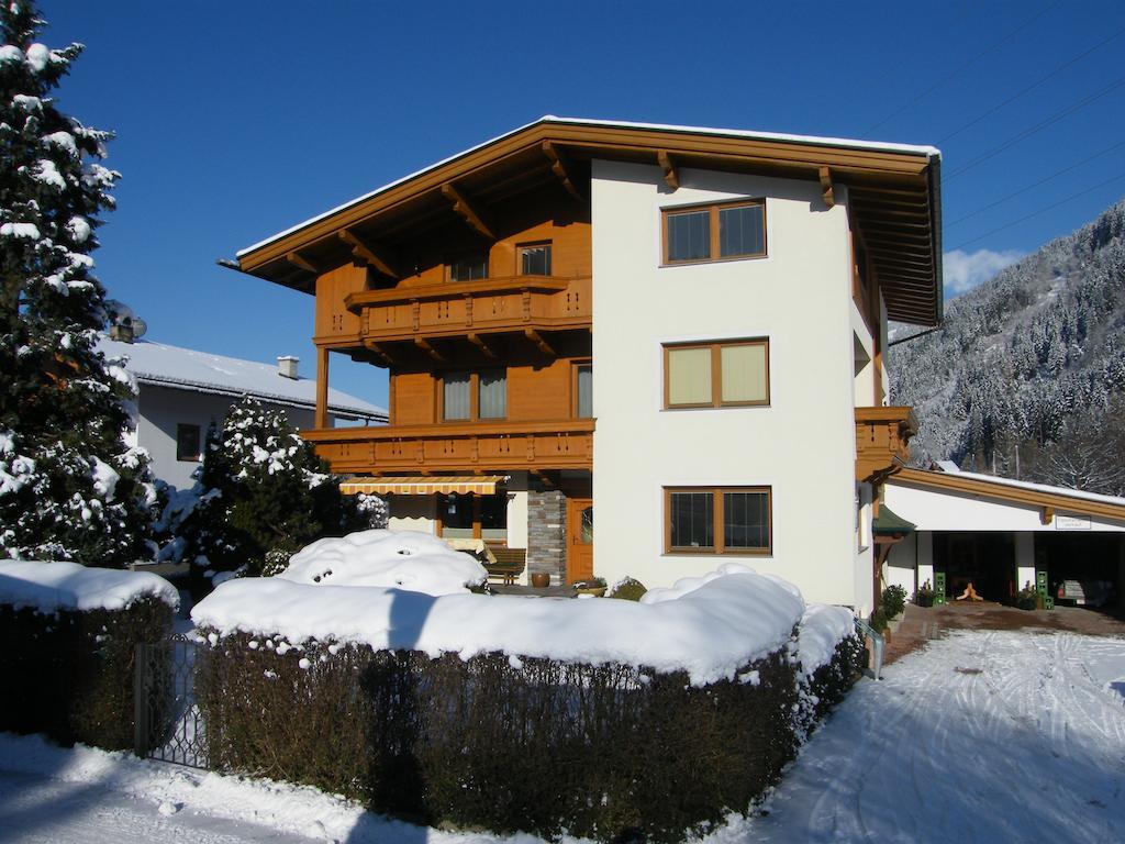 Haus Christl Apartment Aschau Im Zillertal Exterior photo